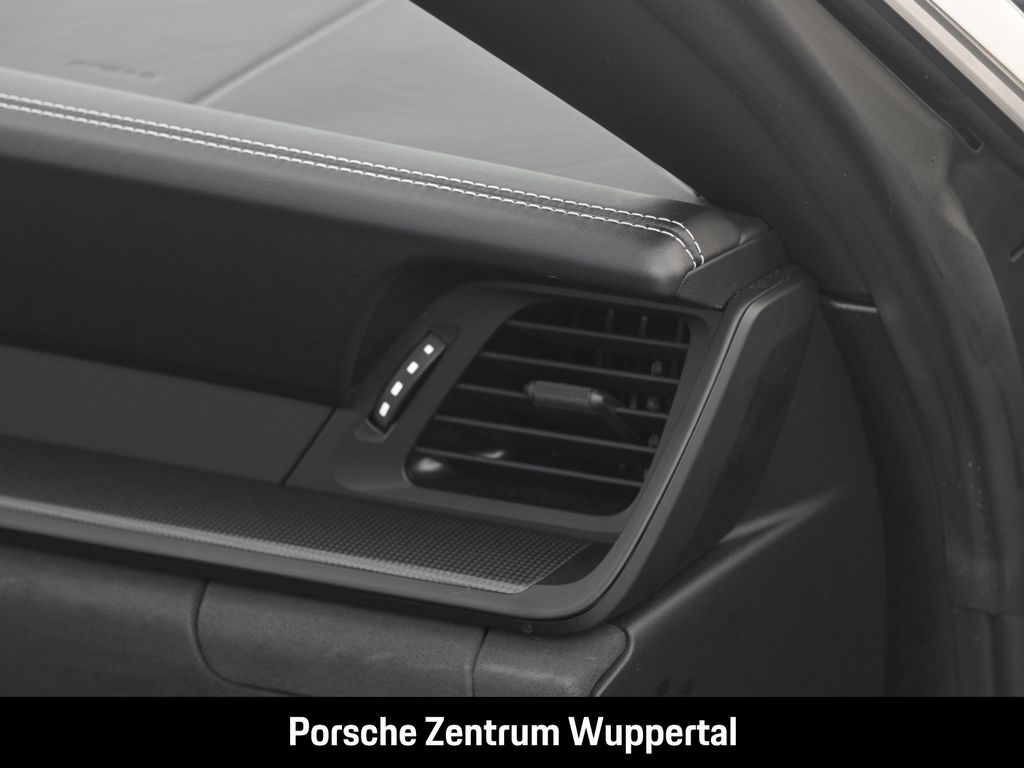 Porsche 992 2022