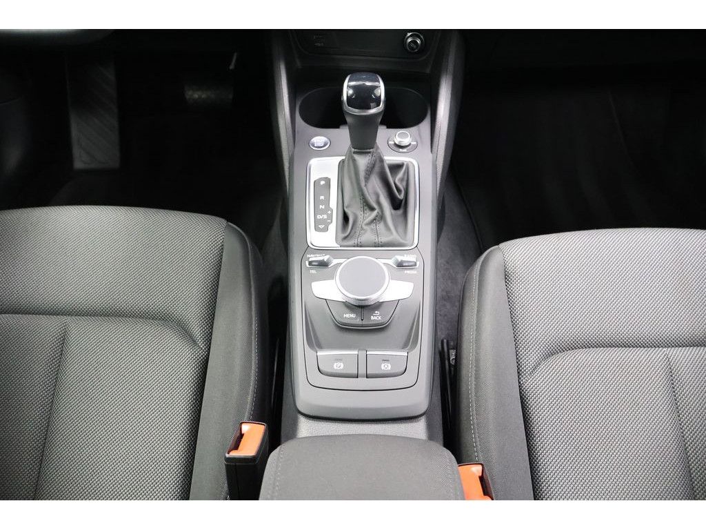 Audi Q2 2024