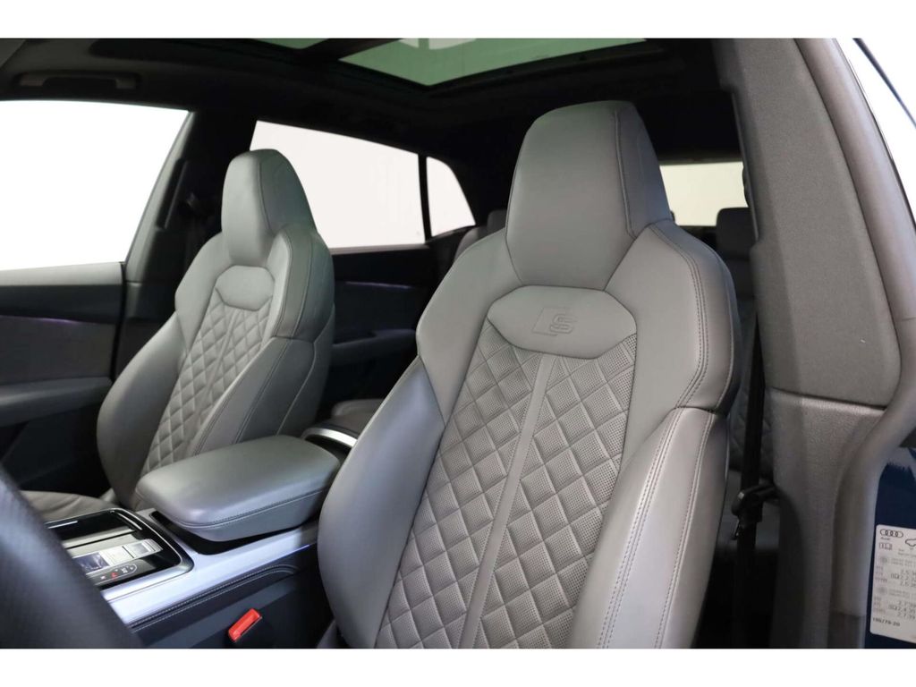 Audi SQ8 2021
