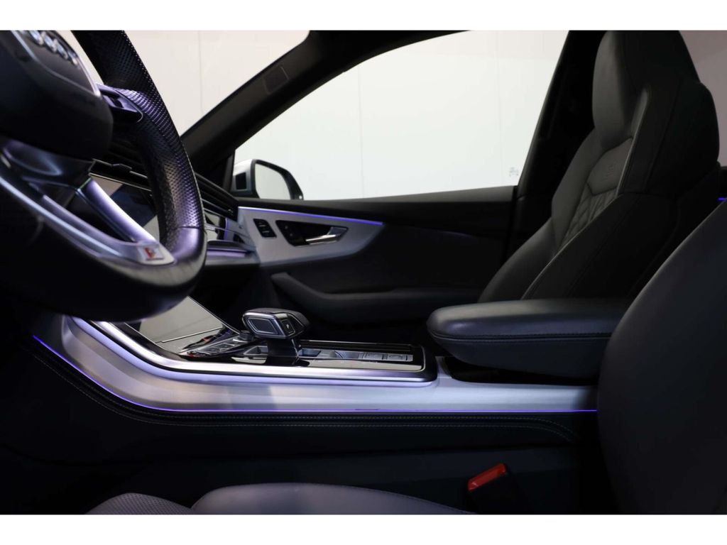 Audi SQ8 2021