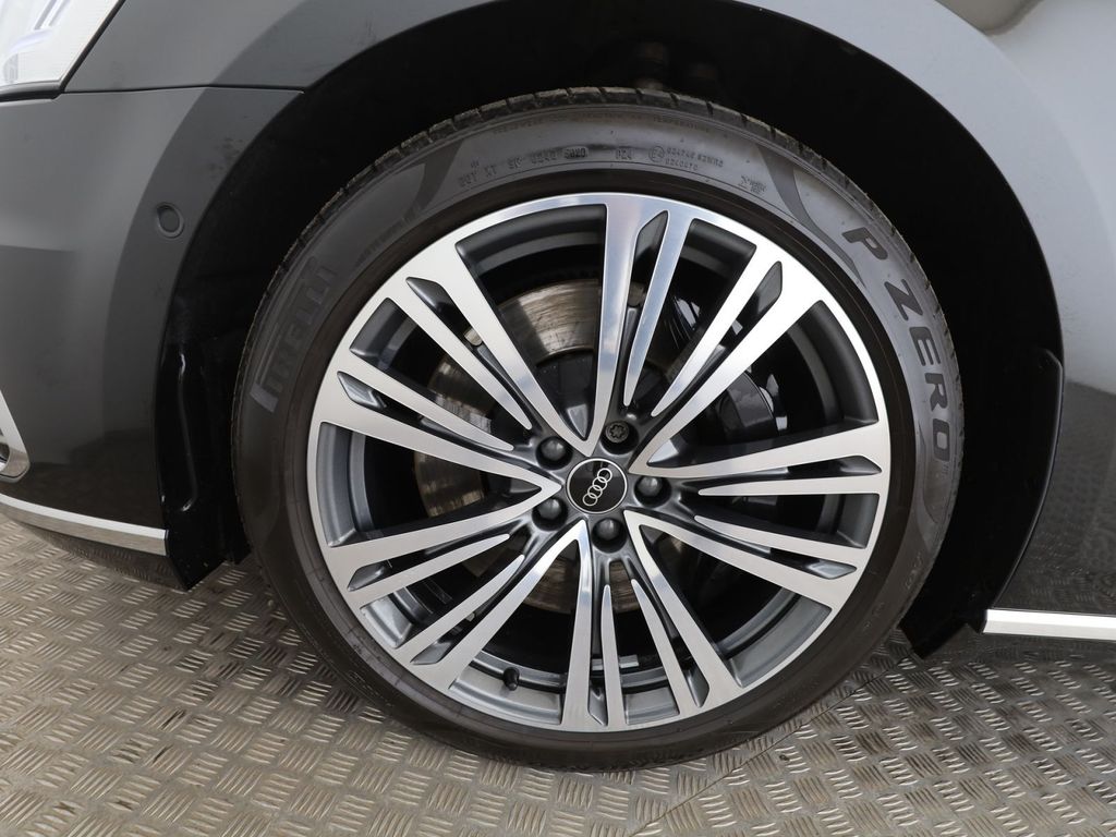 Audi A8 2021