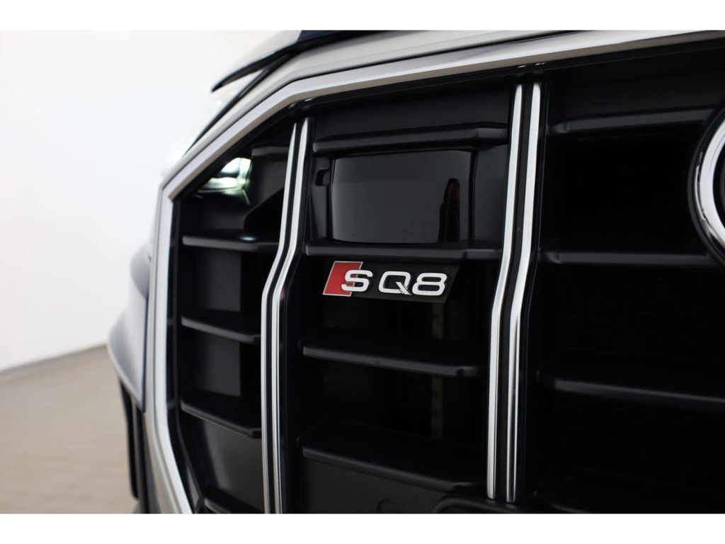 Audi SQ8 2021