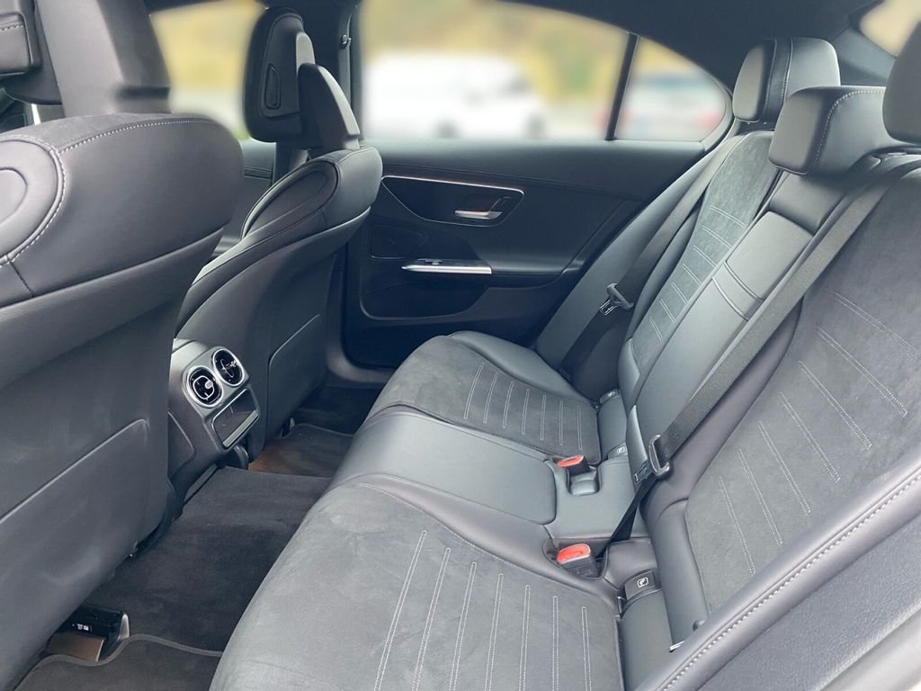 Mercedes-Benz C 200 2024