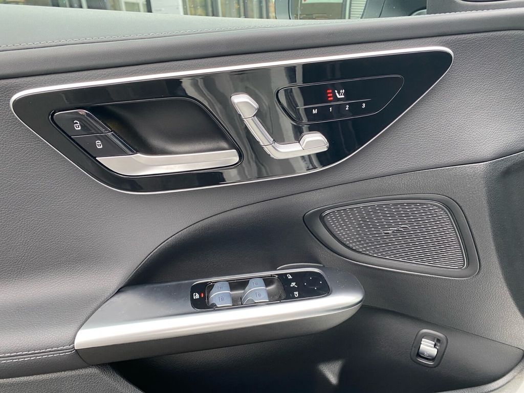 Mercedes-Benz C 200 2024