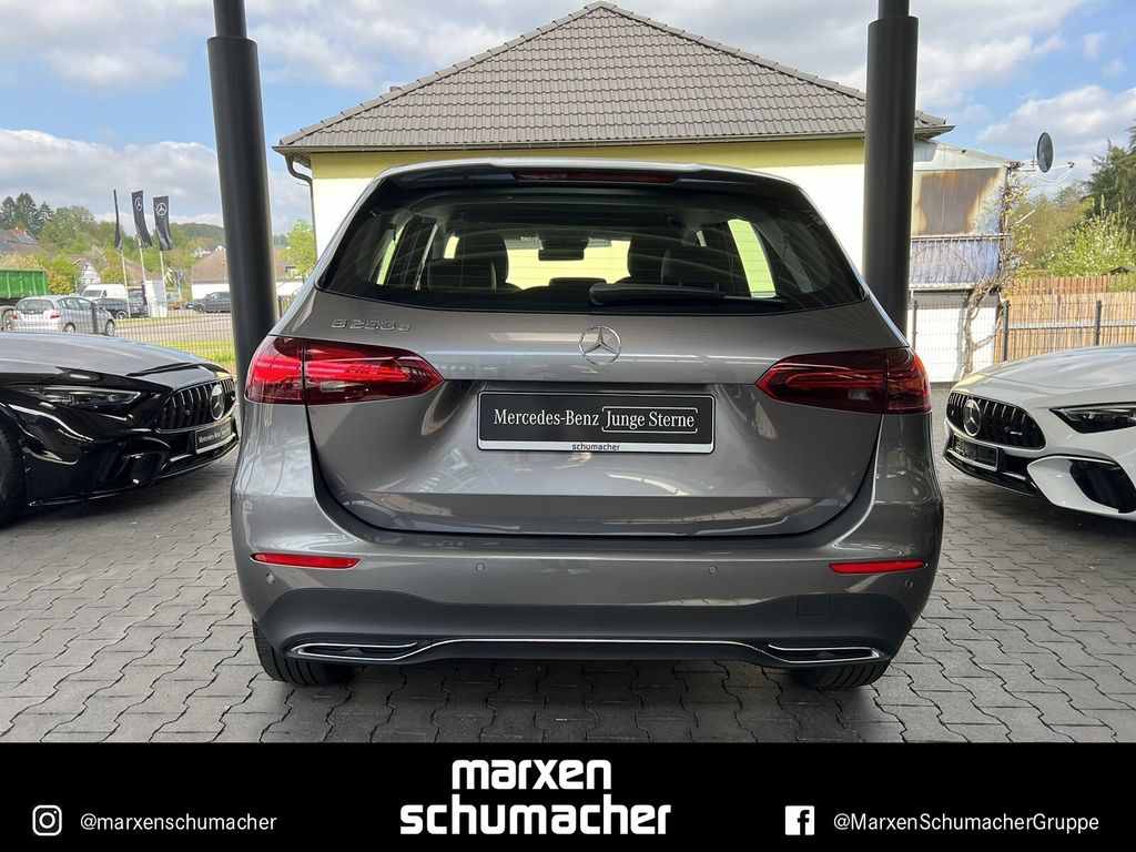 Mercedes-Benz B 250 2023