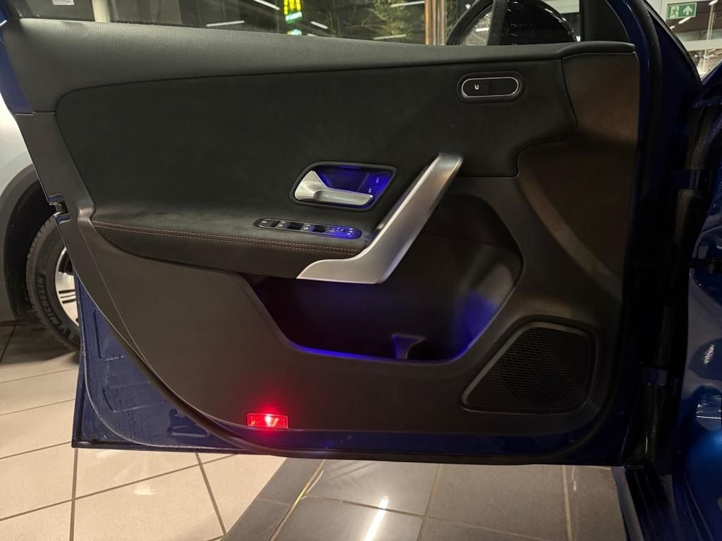 Mercedes-Benz A 200 2025