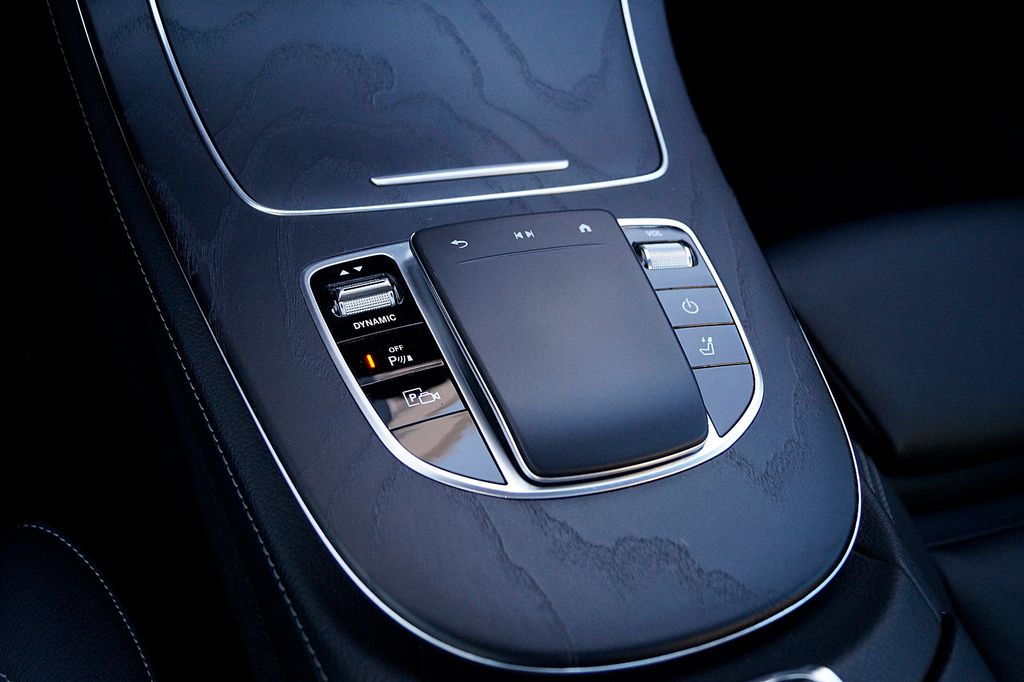 Mercedes-Benz E 300 2021