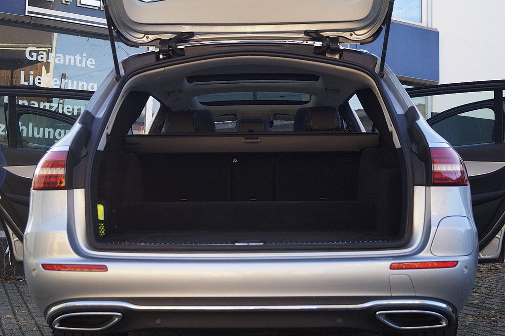 Mercedes-Benz E 300 2021