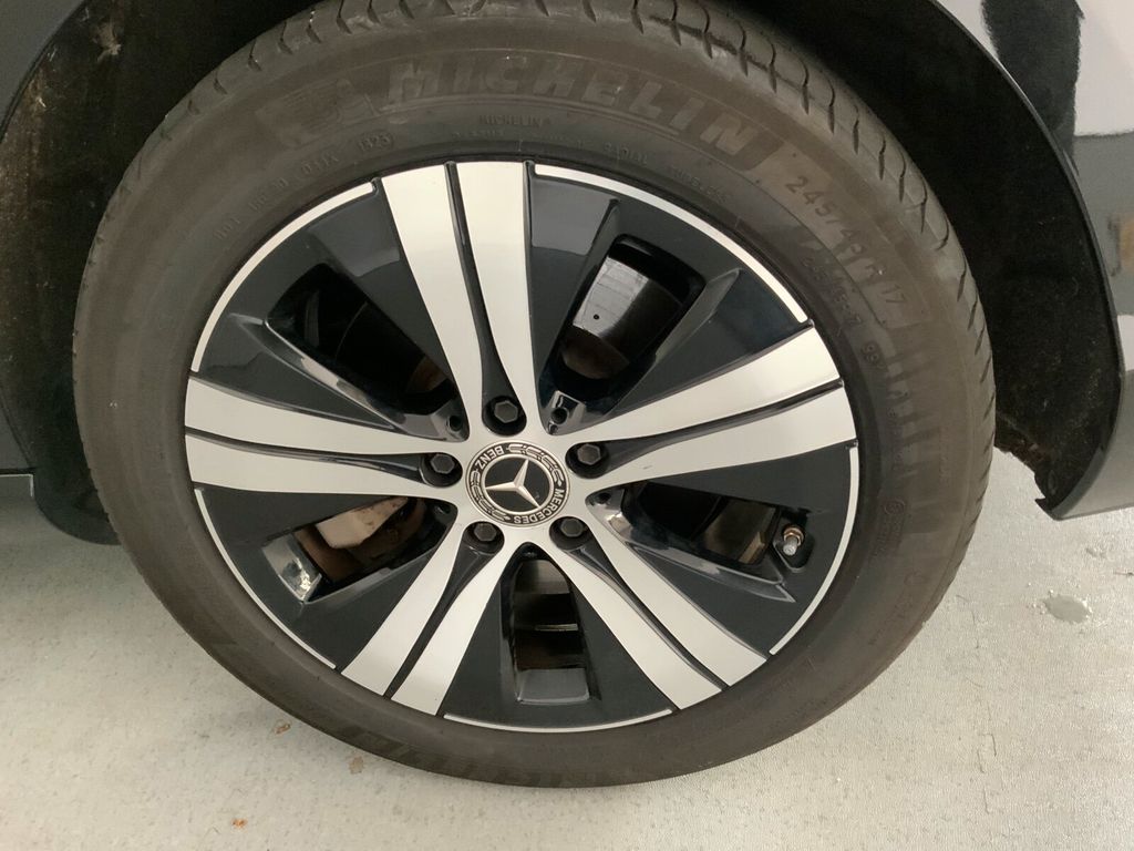 Mercedes-Benz C 300 2023