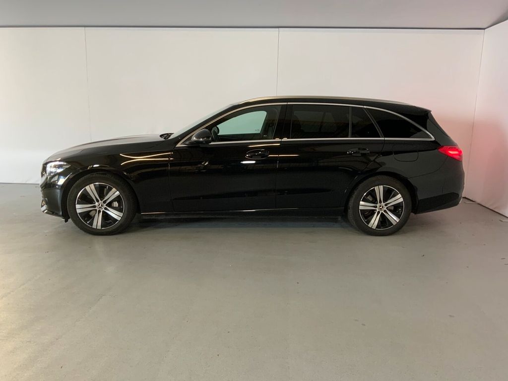 Mercedes-Benz C 300 2023