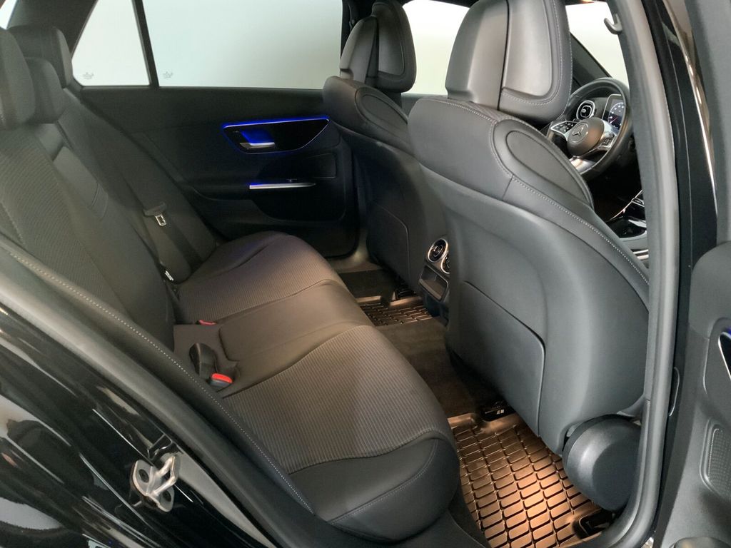 Mercedes-Benz C 300 2023