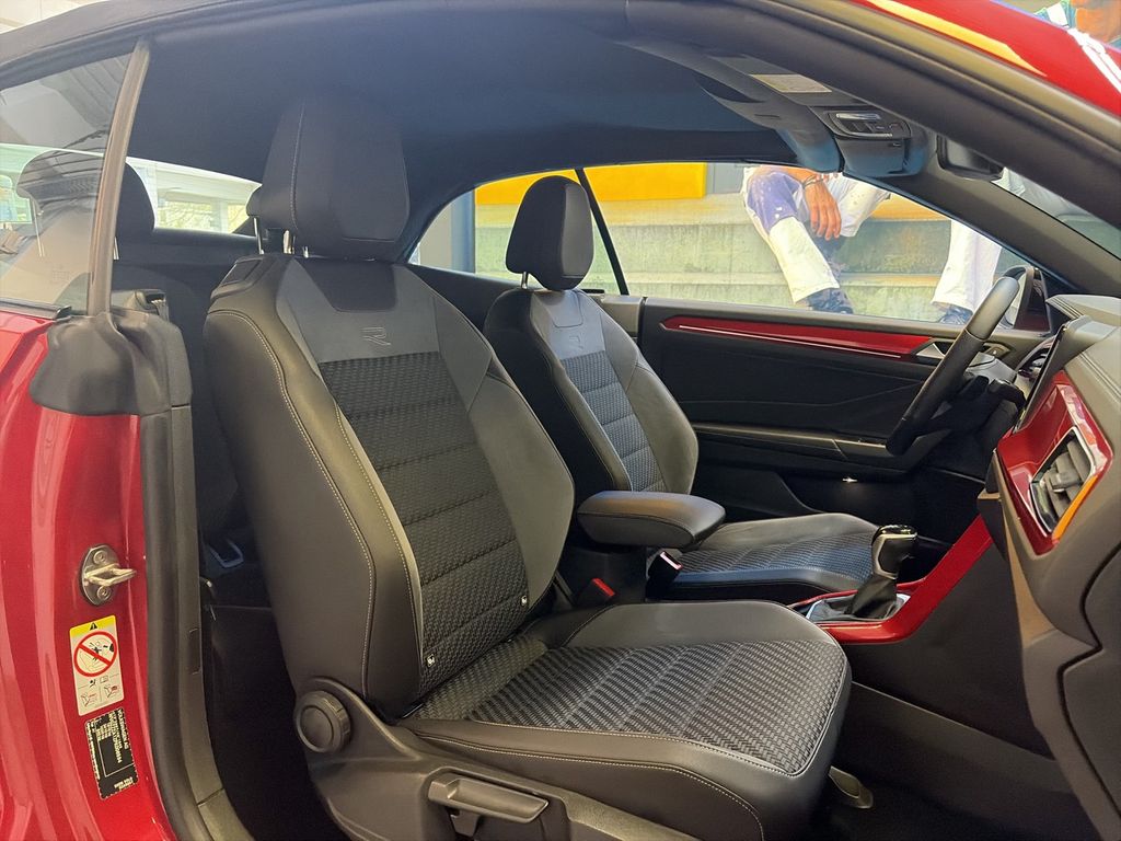 Volkswagen T-Roc 2023