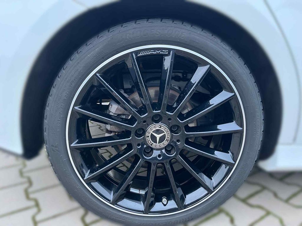 Mercedes-Benz A 220 2023