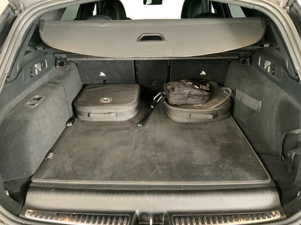 Mercedes-Benz C 300 2023