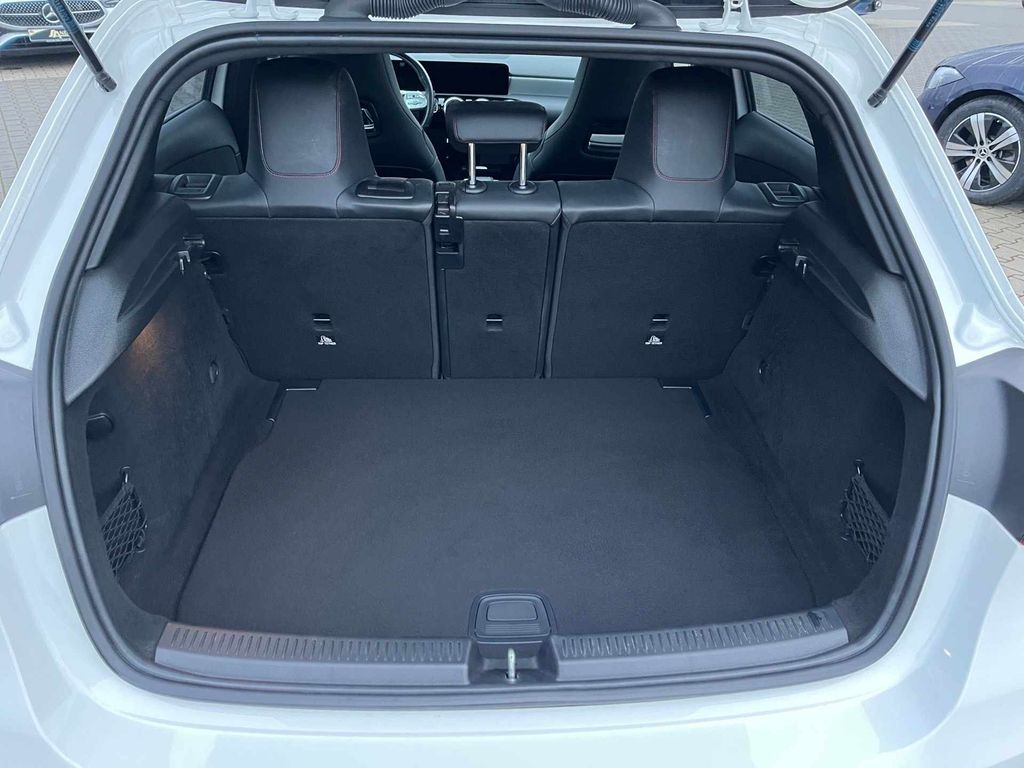 Mercedes-Benz A 220 2023