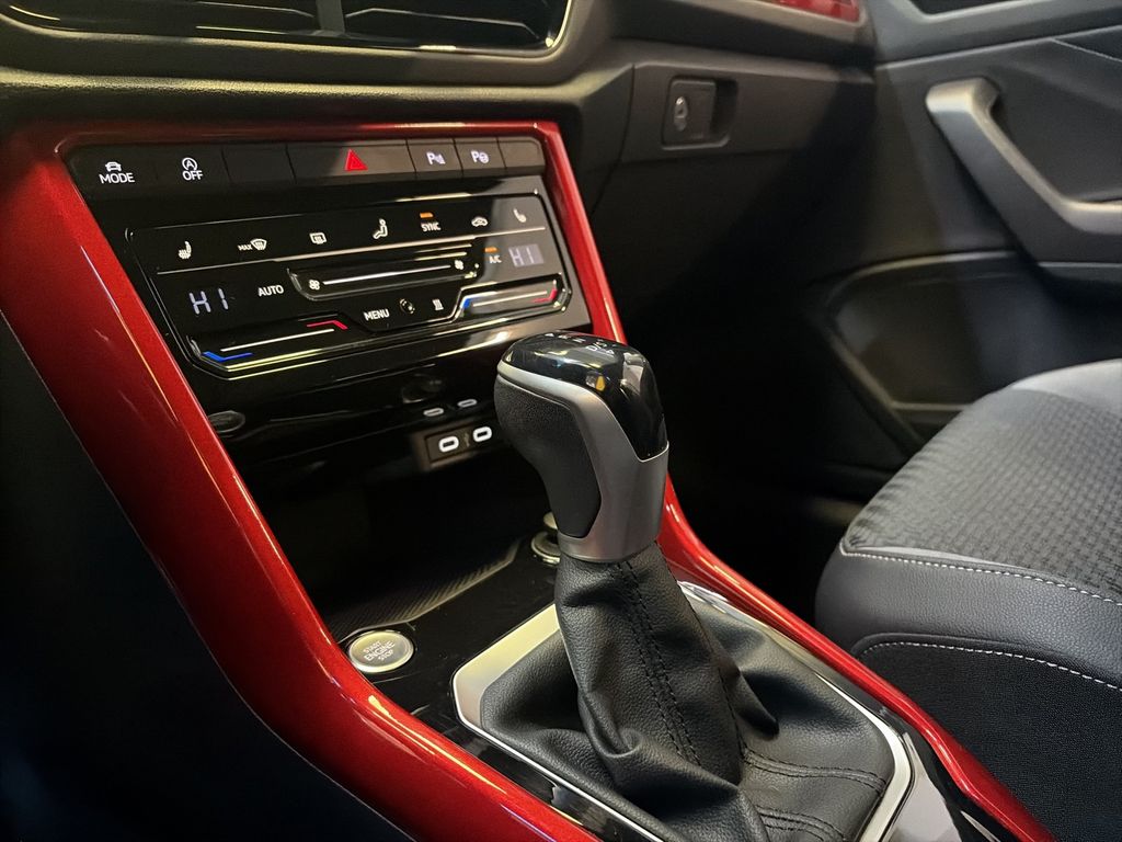 Volkswagen T-Roc 2023