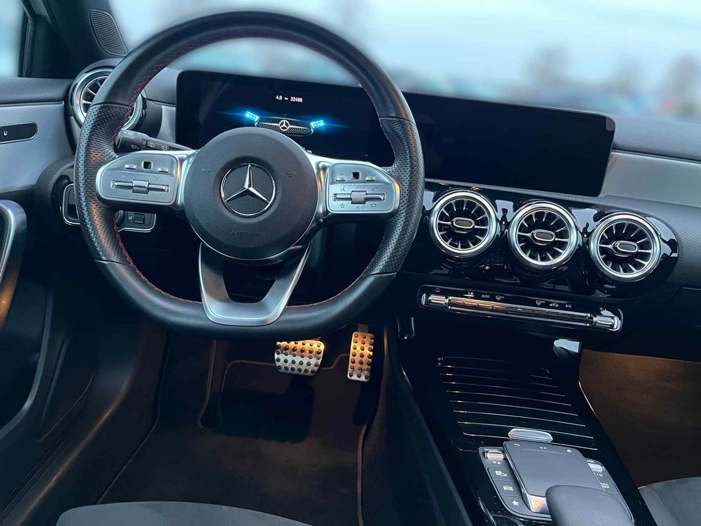 Mercedes-Benz A 220 2023