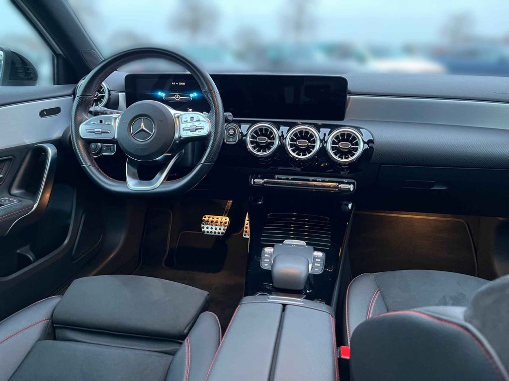 Mercedes-Benz A 220 2023