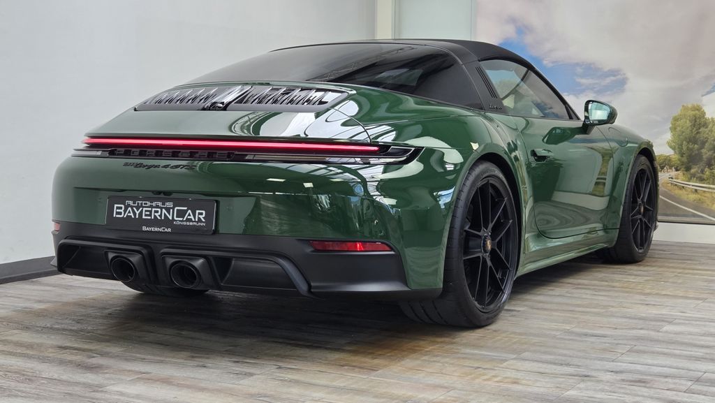 Porsche 992 2025