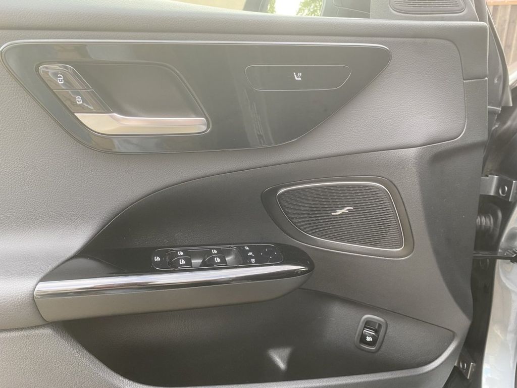 Mercedes-Benz C 200 2023