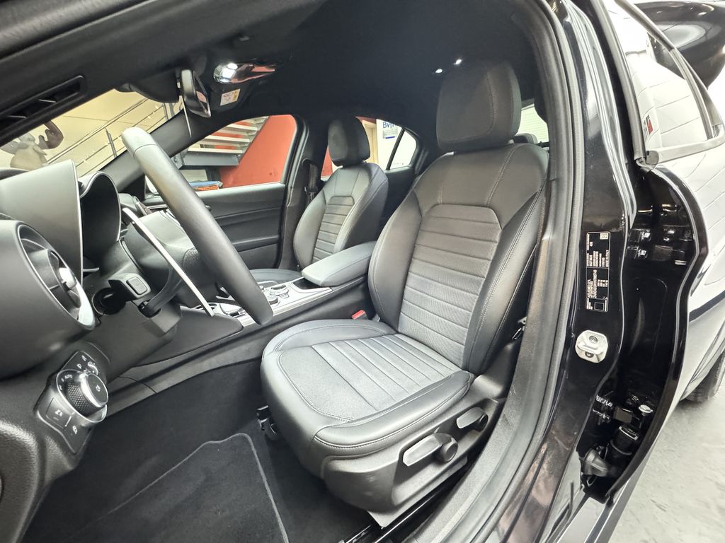 Alfa Romeo Giulia 2022