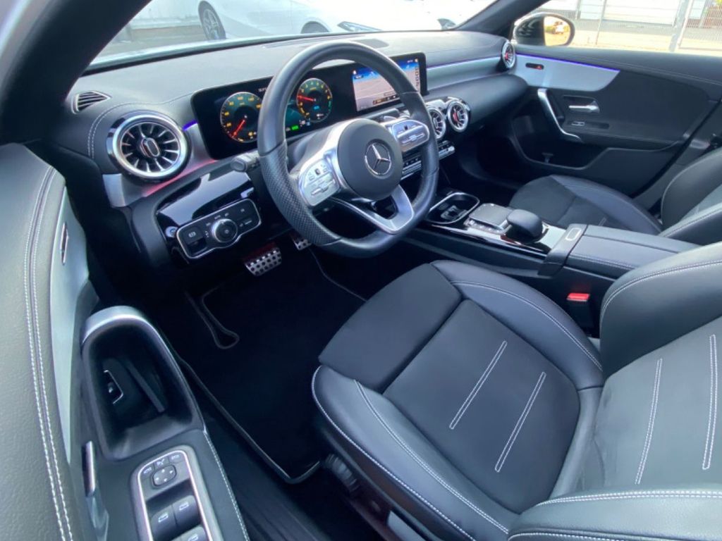 Mercedes-Benz A 250 2021