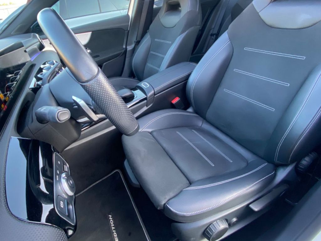 Mercedes-Benz A 250 2021