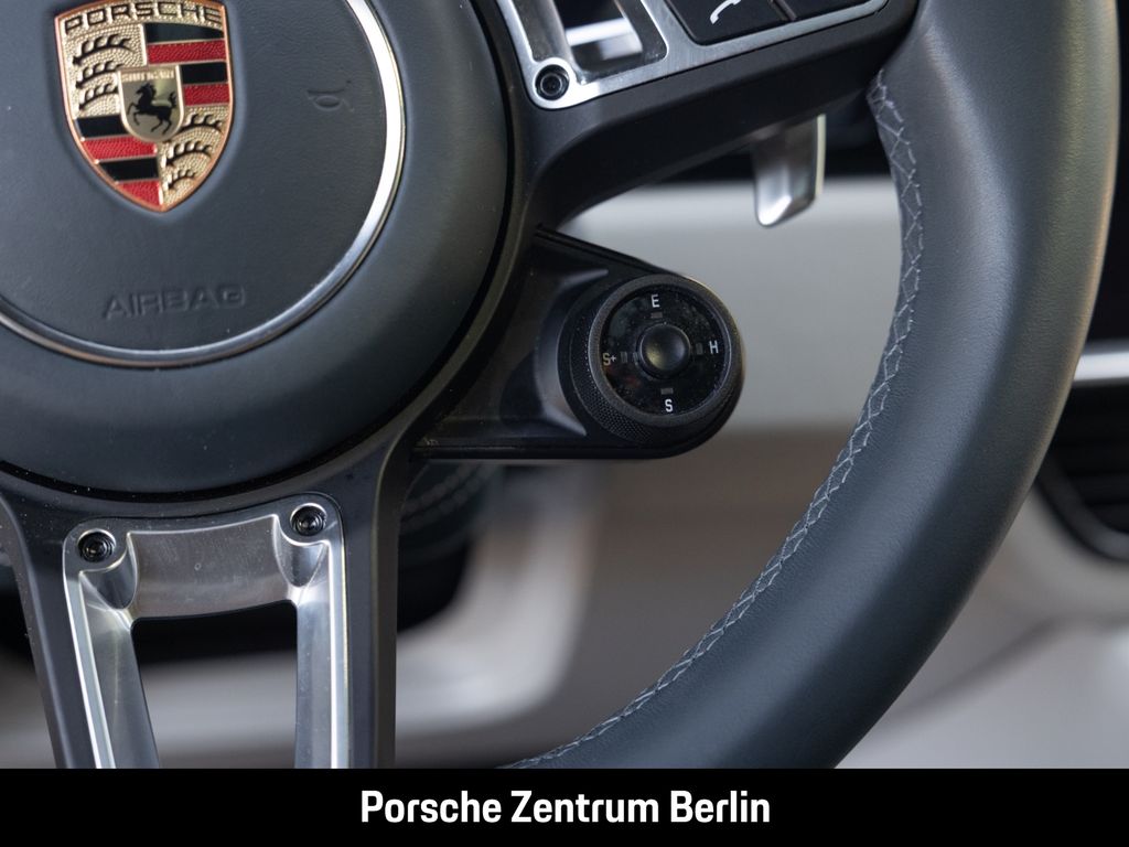 Porsche Cayenne 2023