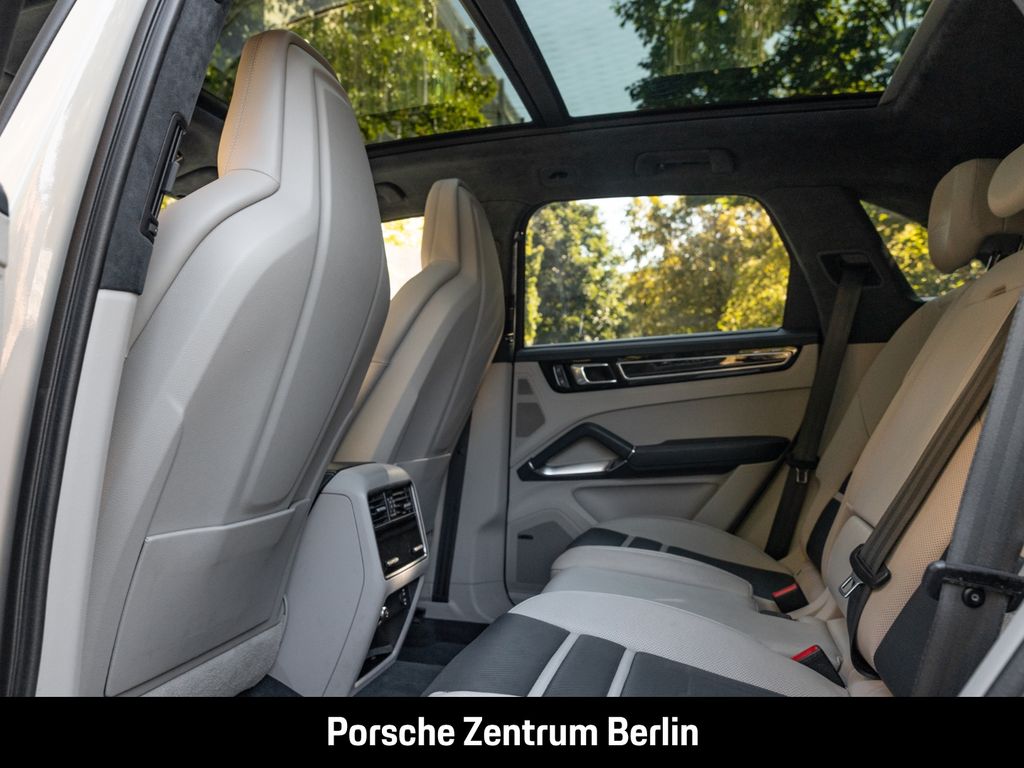 Porsche Cayenne 2023