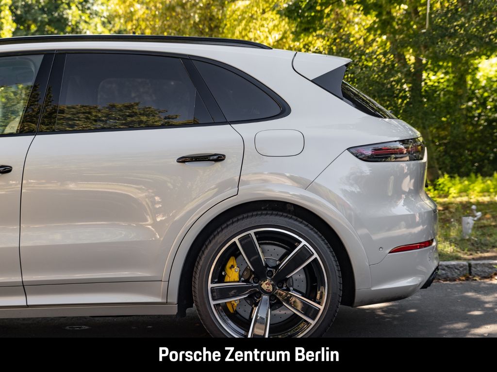Porsche Cayenne 2023