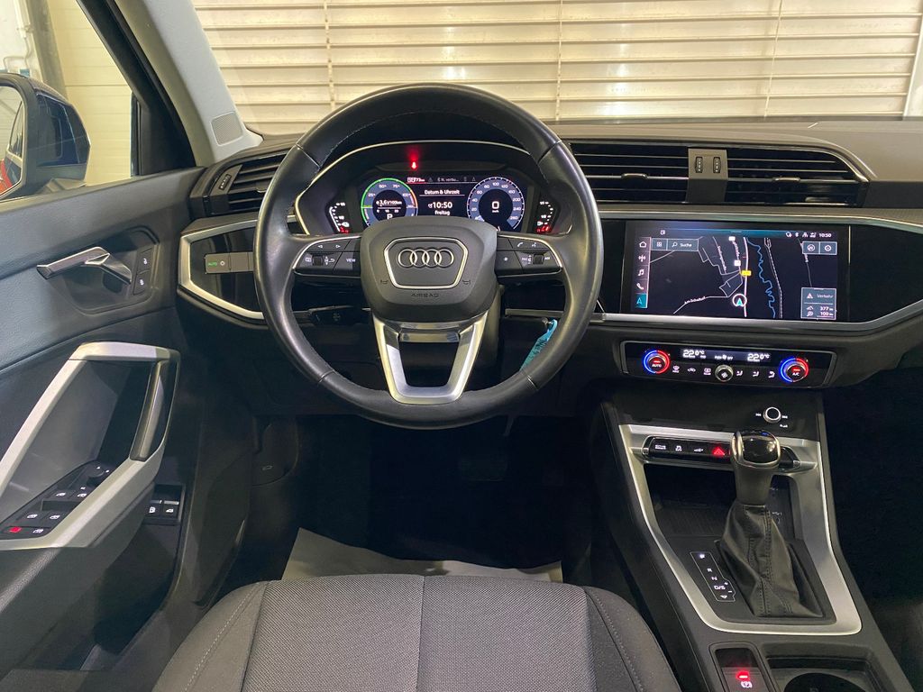 Audi Q3 2021