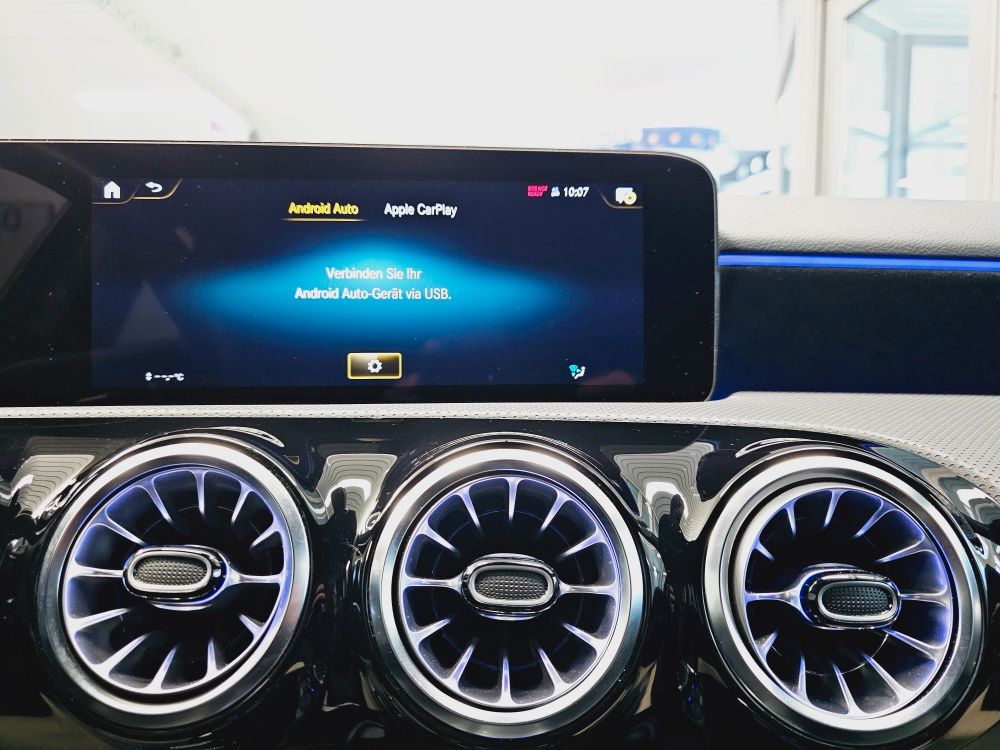 Mercedes-Benz A 220 2024