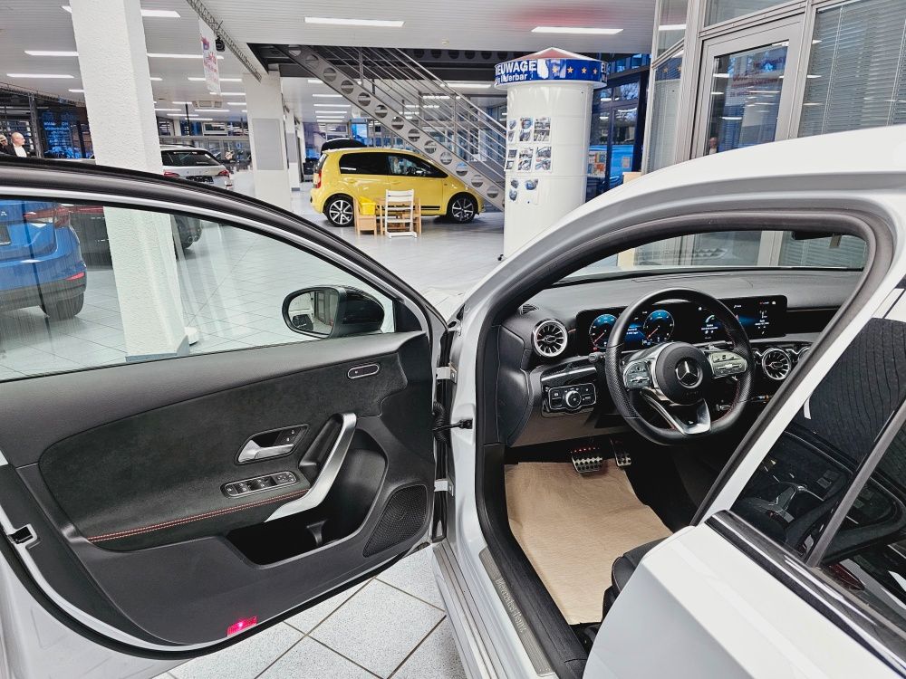 Mercedes-Benz A 200 2024