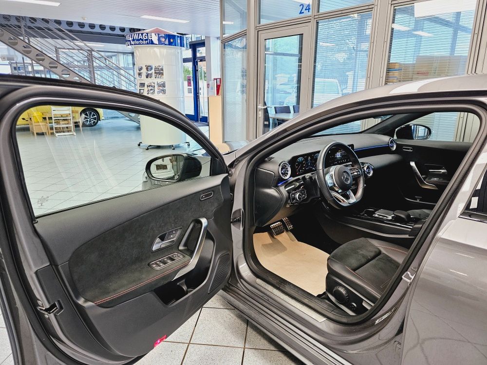 Mercedes-Benz A 220 2024