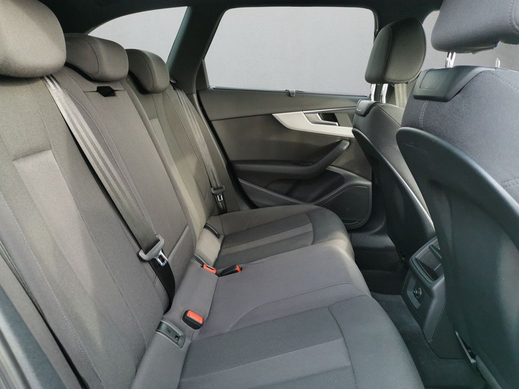 Audi A4 2021