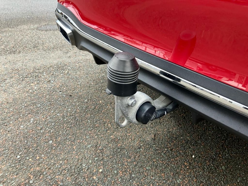 Mercedes-Benz C 300 2024