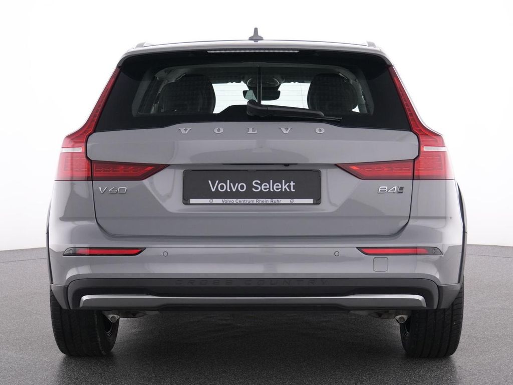 Volvo V60 Cross Country 2023