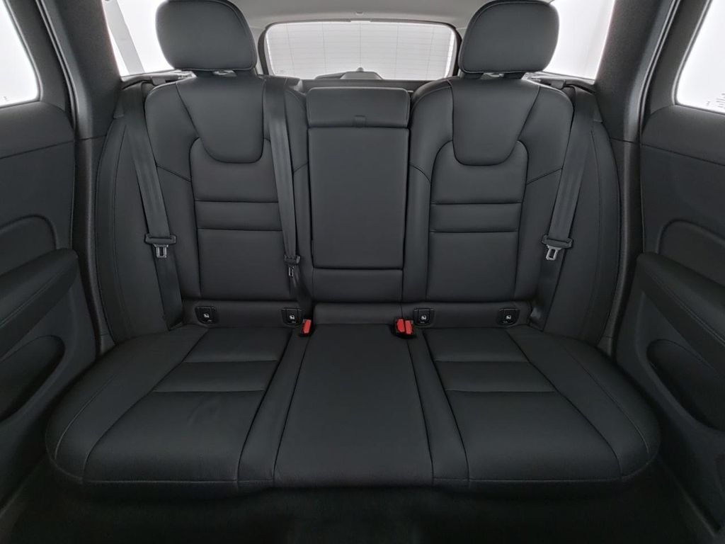 Volvo V60 Cross Country 2023