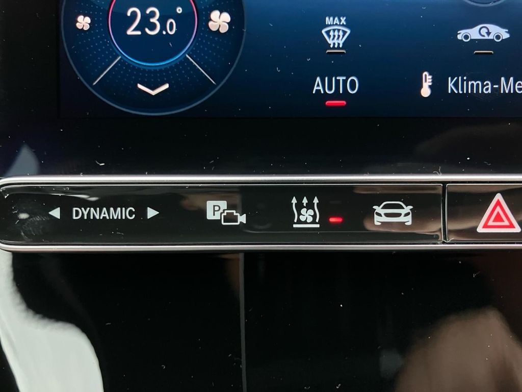 Mercedes-Benz C 300 2024