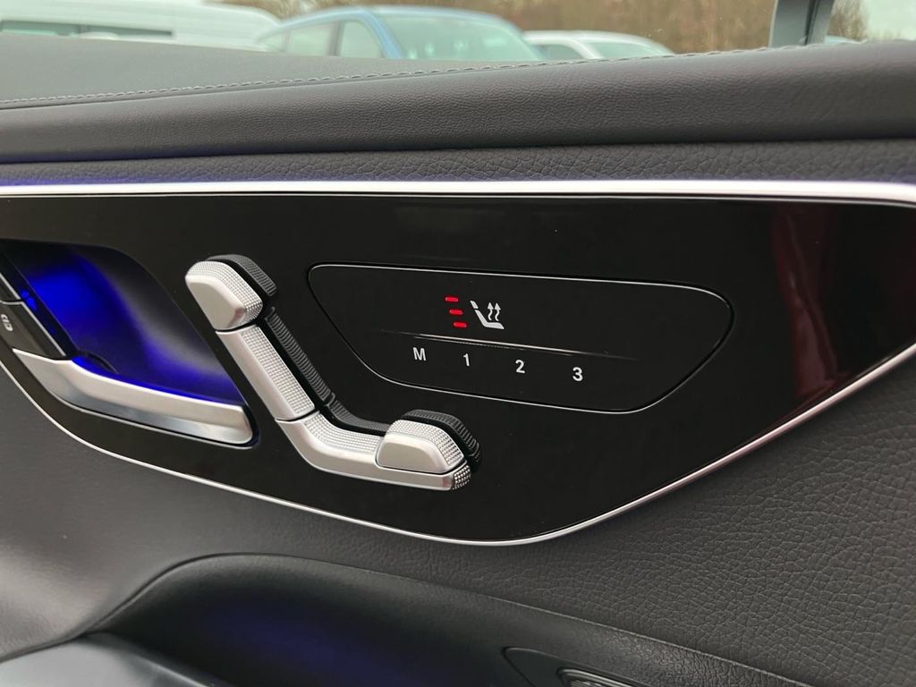 Mercedes-Benz C 300 2024