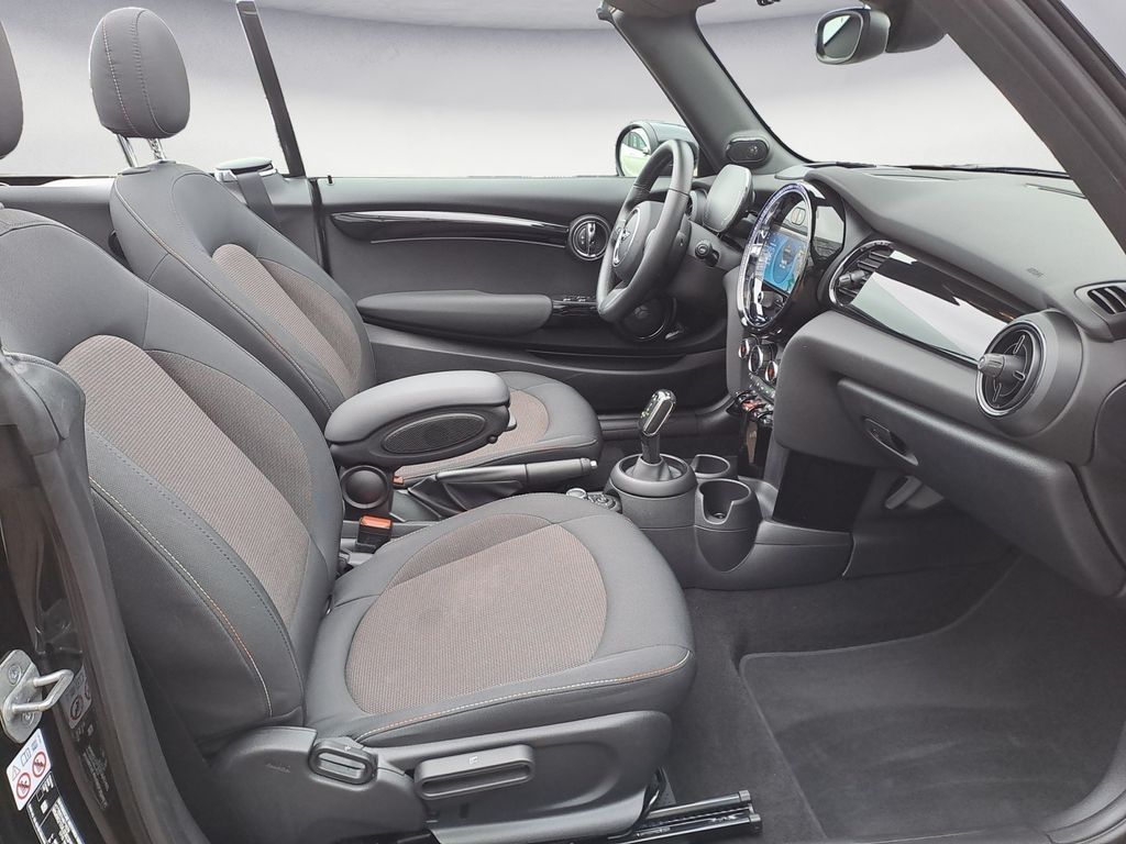 MINI Cooper Cabrio 2022