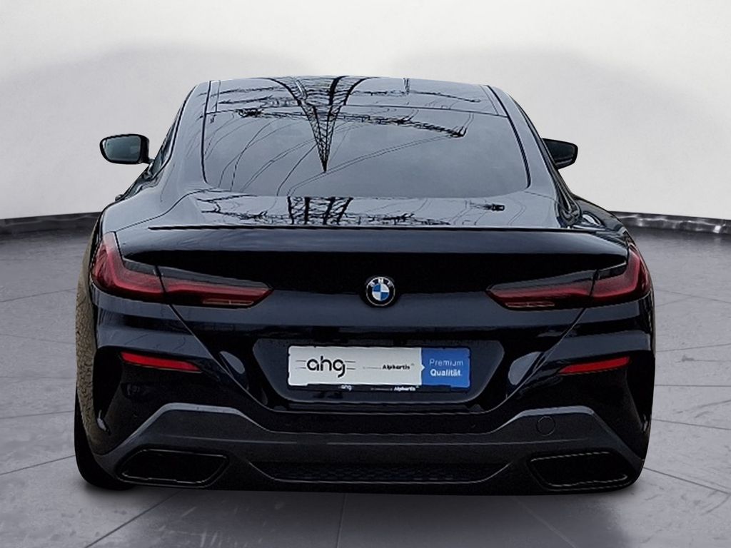 BMW M850 2021
