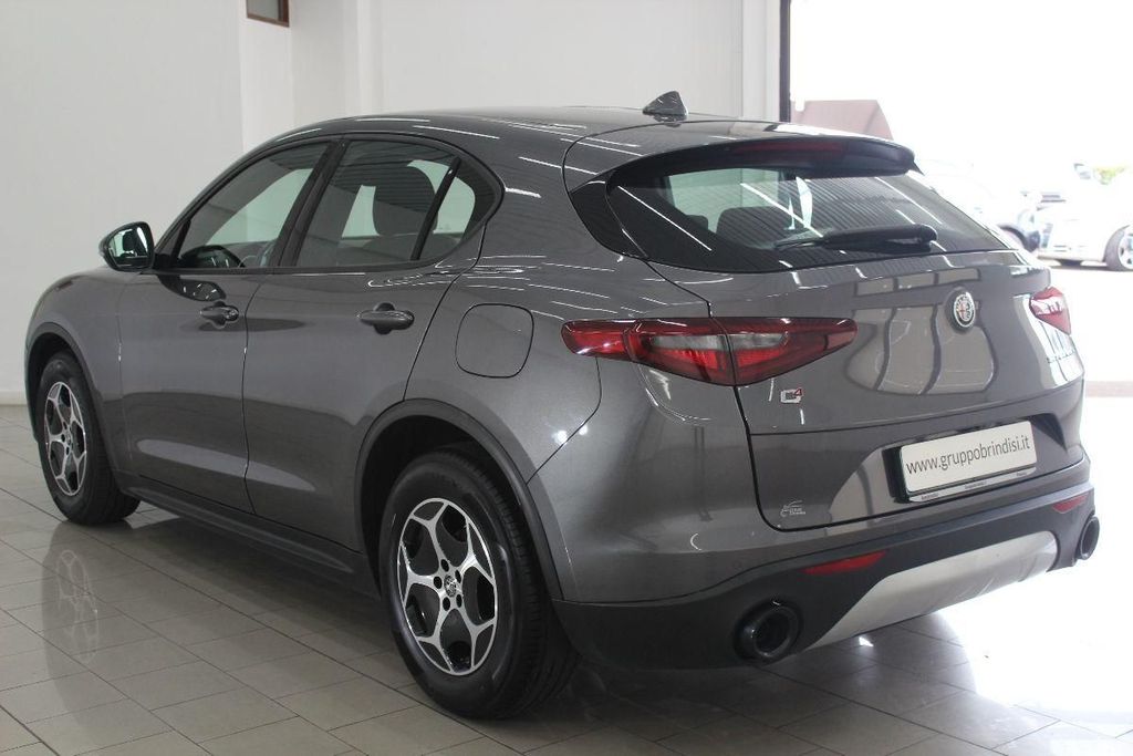 Alfa Romeo Stelvio 2022