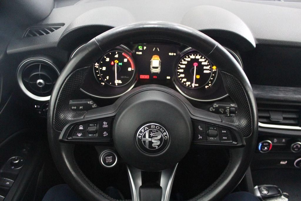 Alfa Romeo Stelvio 2022