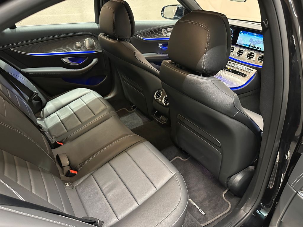 Mercedes-Benz E 300 2021