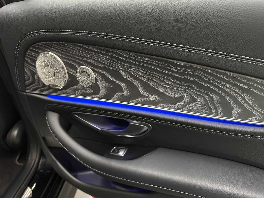 Mercedes-Benz E 300 2021