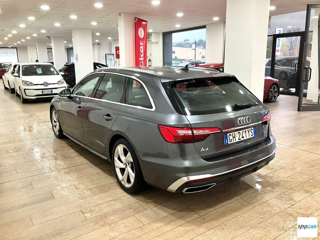Audi A4 2022