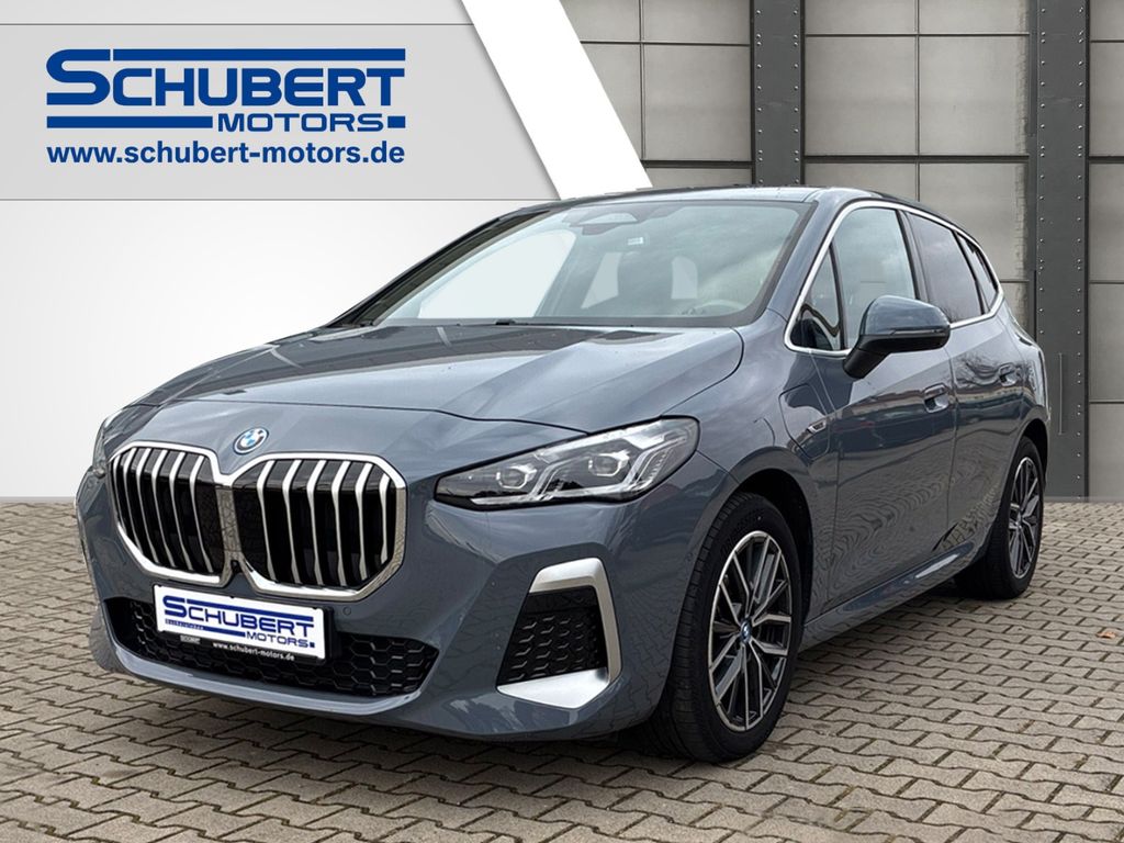 BMW 225 2022