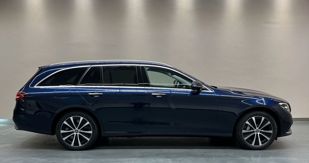 Mercedes-Benz E 300 2022