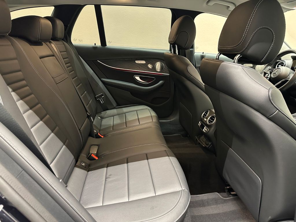 Mercedes-Benz E 300 2022